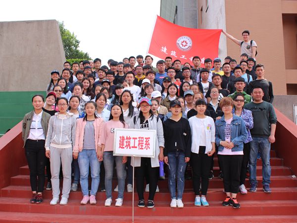 合影.jpg