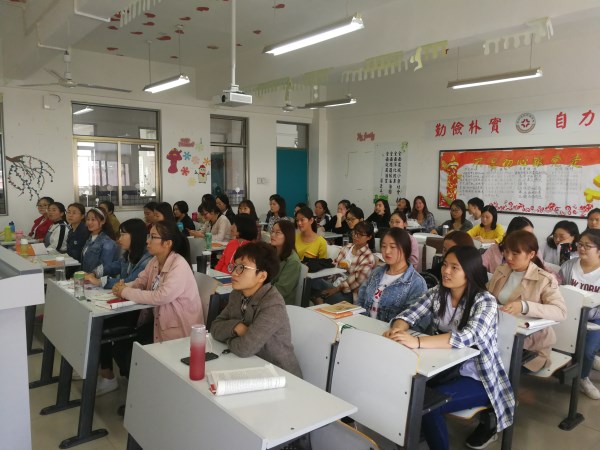 暑期归来话实践3.jpg 暑期归来话实践3.jpg