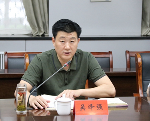 院长_副本.jpg 院长_副本.jpg