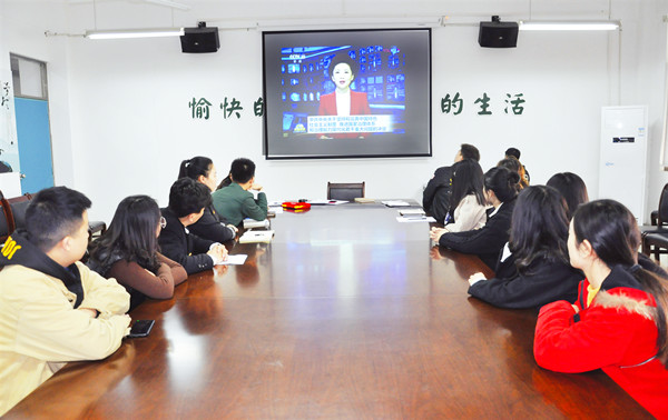 学习《决定》_副本.jpg 学习《决定》_副本.jpg