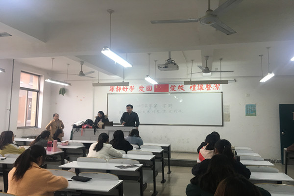 钟讲_副本.jpg 钟讲_副本.jpg