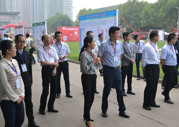 迎新.jpg 迎新.jpg