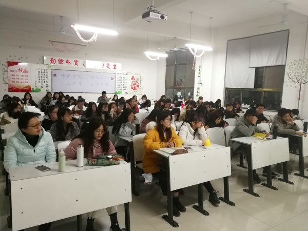 课间五分钟党日活动2.jpg 课间五分钟党日活动2.jpg