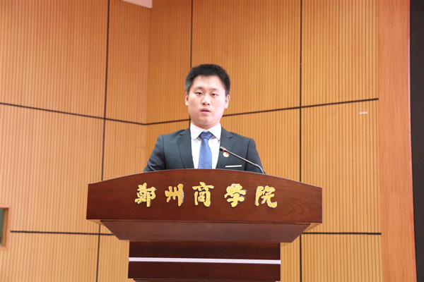 连旭_副本.jpg 连旭_副本.jpg
