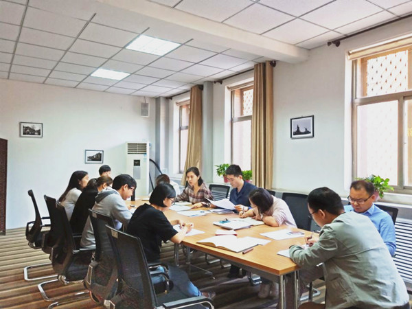 会议现场_副本.jpg 会议现场_副本.jpg