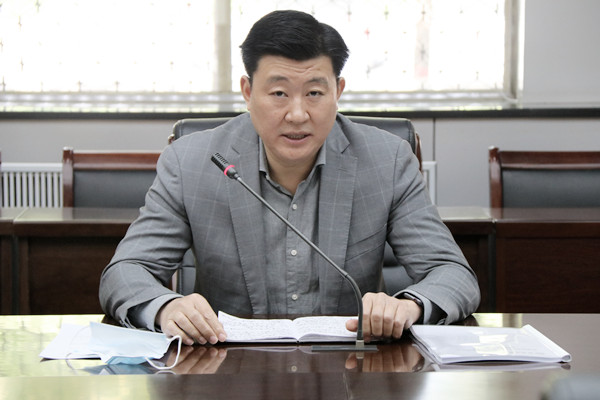 吴校长_副本1.jpg 吴校长_副本1.jpg