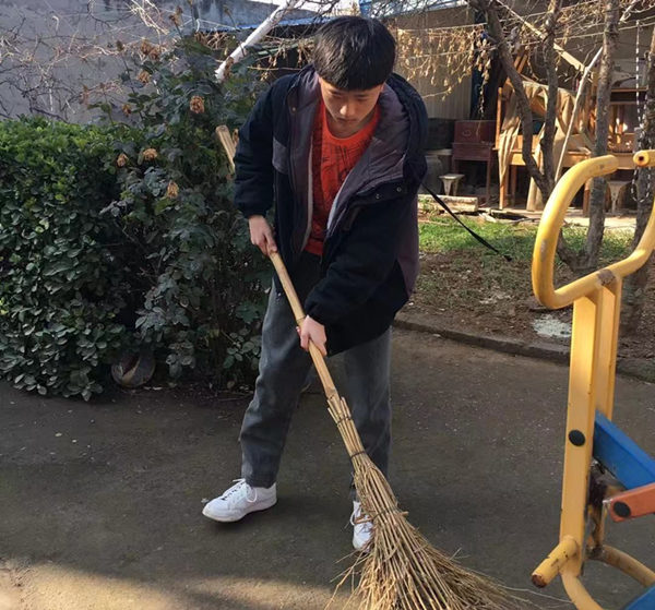 劳动.jpg 劳动.jpg