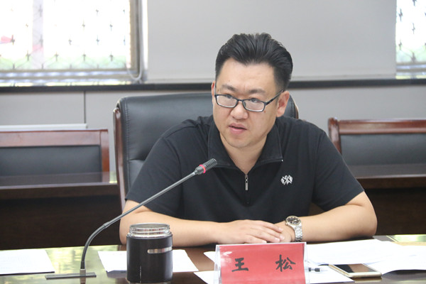 教务长.jpg 教务长.jpg