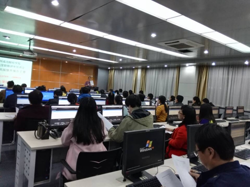 中级职称评审培训_副本.jpg