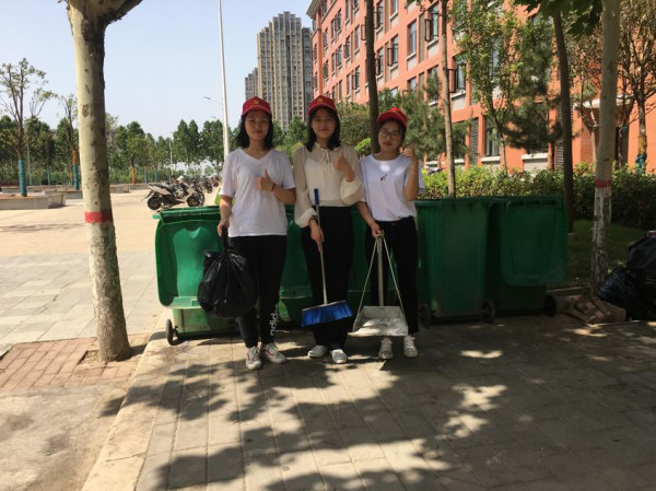 志愿服务活动2.jpg 志愿服务活动2.jpg