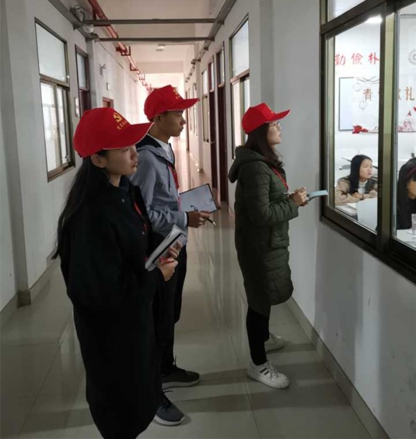 学风督察1.jpg 学风督察1.jpg