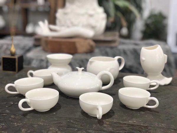 作业商品化实物“留余茶具”.JPG 作业商品化实物“留余茶具”.JPG