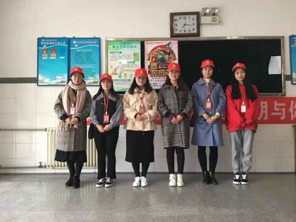 学生党员设岗定责履职活动2.jpg 学生党员设岗定责履职活动2.jpg